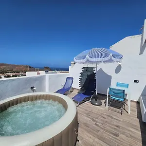 https://casa-buenavista-agaete.in-canary-islands.com